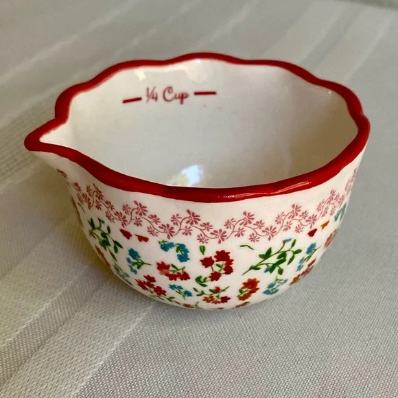 The Pioneer Woman Measuring Cup Set - Picture 10 of 16